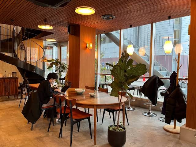 FUGLEN ASAKUSA　カフェモカ　緑茶　コーヒーソフトクリーム　コーヒーソフトクリーム